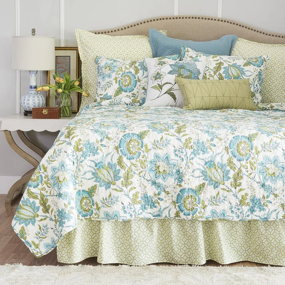 adrienne_meadow_quilt_0.webp Adrienne Meadow Quilt