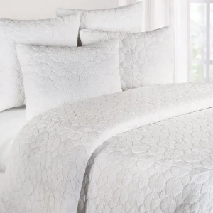 Mara White Quilt