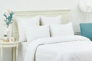 Mara White Quilt
